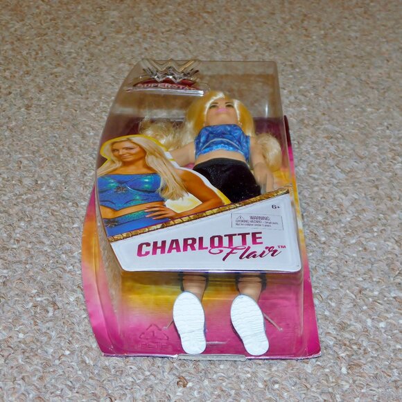 2017 Mattel WWE Superstar Fashions Charlotte Flair Doll MIB Brand New Wrestling - Picture 7 of 8